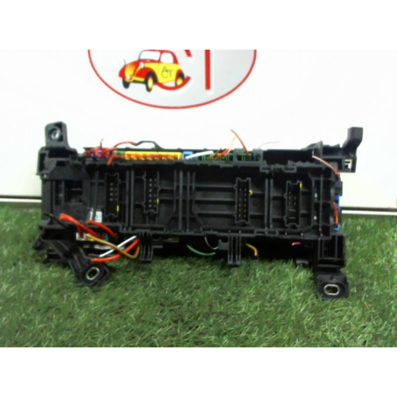 Porte fusible MERCEDES CLASSE GLA (X156) d’occasion