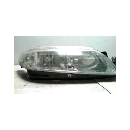 Optique avant principal droit (feux)(phare) RENAULT LAGUNA 2 PHASE 1 BREAK d’occasion