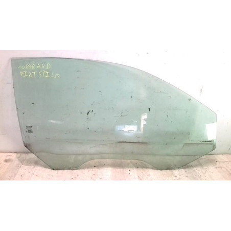 Vitre avant droit FIAT STILO d’occasion