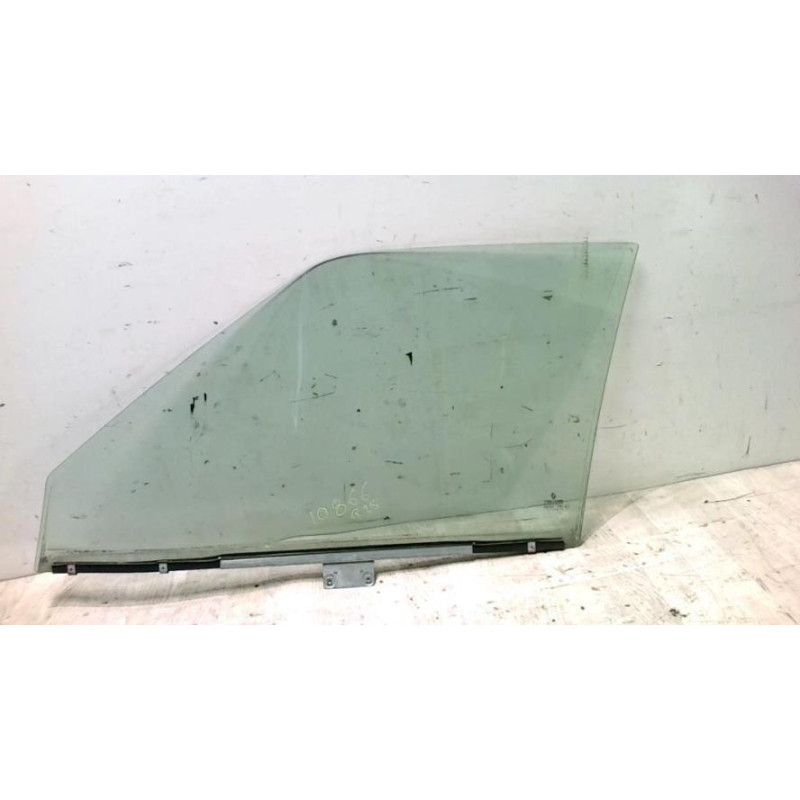 Vitre avant droit RENAULT R25 PHASE 2 d’occasion