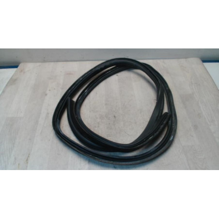 Joint de coffre DACIA SANDERO 1 d’occasion