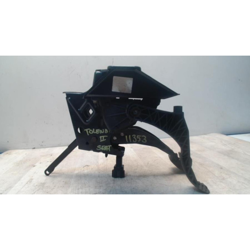 Pedalier SEAT TOLEDO 2 d’occasion