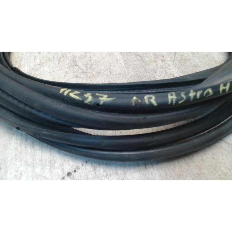 Joint de coffre OPEL ASTRA H PHASE 1 d’occasion