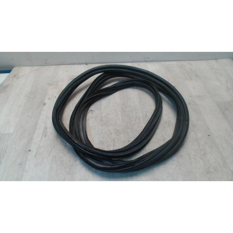 Joint de coffre OPEL ASTRA H PHASE 1 d’occasion