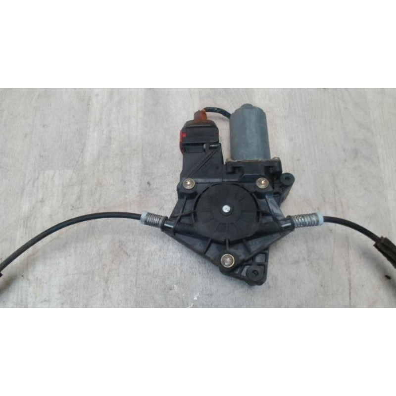 Leve vitre electrique avant gauche PEUGEOT 406 PHASE 1 d’occasion