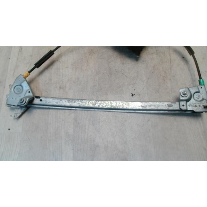 Leve vitre electrique avant gauche PEUGEOT 406 PHASE 1 d’occasion