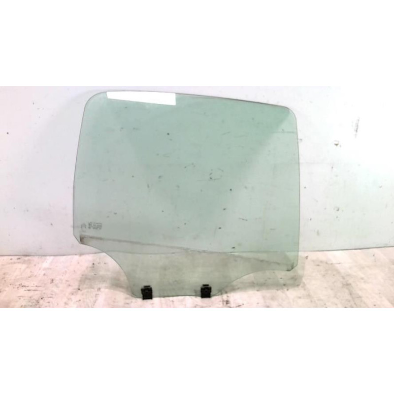 Vitre arriere droit CITROEN C3 2 PHASE 1 d’occasion
