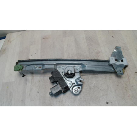 Leve vitre electrique avant droit PEUGEOT 308 1 SW PHASE 1 BREAK d’occasion