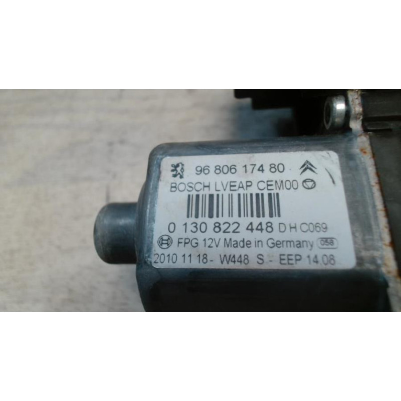Leve vitre electrique arriere droit PEUGEOT 308 1 SW PHASE 1 BREAK d’occasion