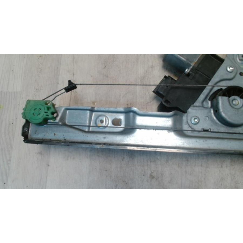 Leve vitre electrique avant gauche PEUGEOT 308 1 SW PHASE 1 BREAK d’occasion
