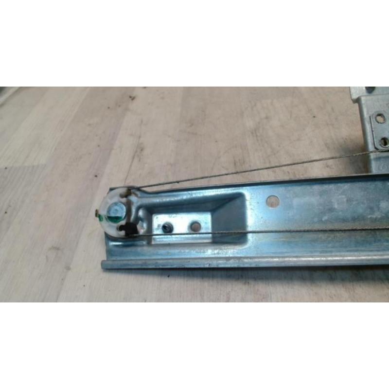 Leve vitre mecanique arriere gauche OPEL CORSA D PHASE 1 d’occasion