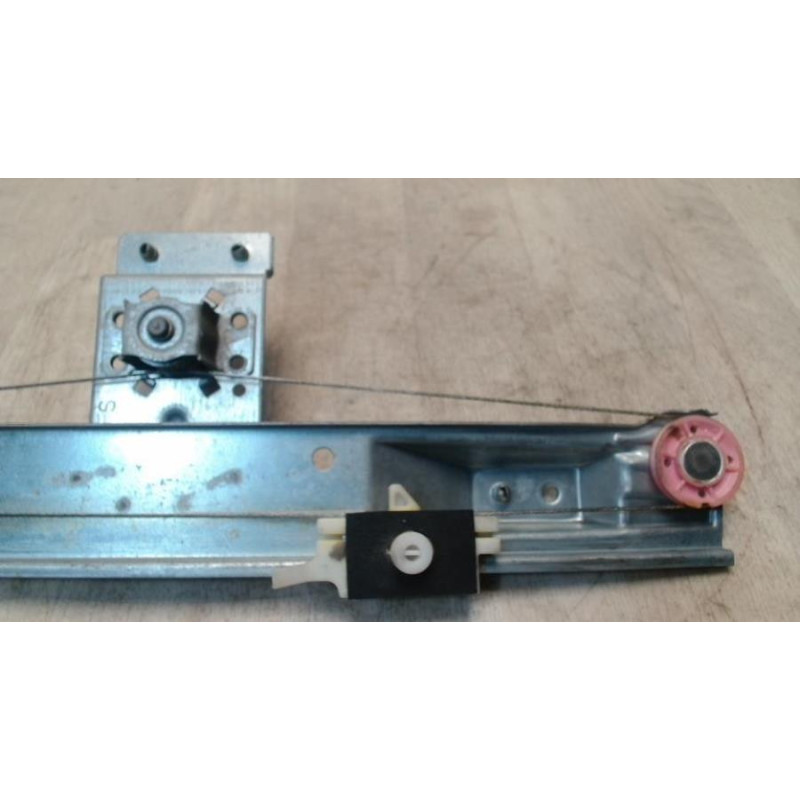 Leve vitre mecanique arriere gauche OPEL CORSA D PHASE 1 d’occasion