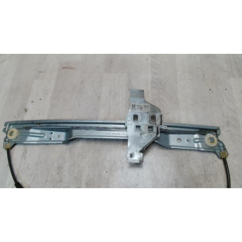 Leve vitre electrique avant gauche CITROEN C4 1 PHASE 1 d’occasion