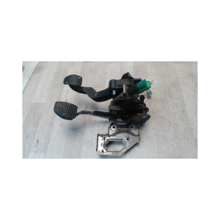 Pedalier CITROEN C3 2 PHASE 1 d’occasion