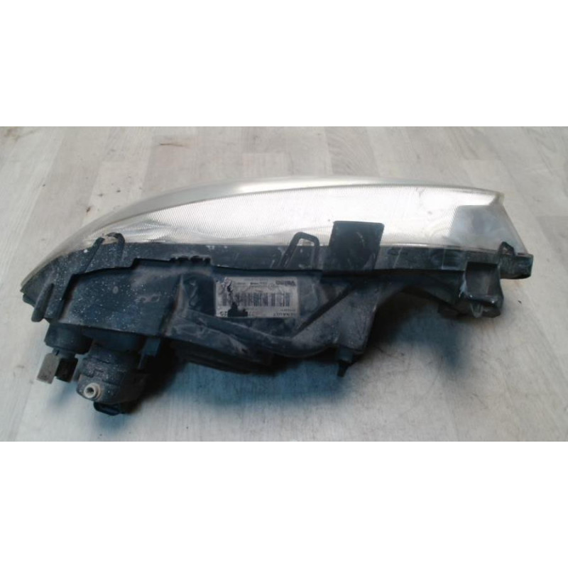Optique avant principal gauche (feux)(phare) RENAULT MEGANE 1 BREAK d’occasion