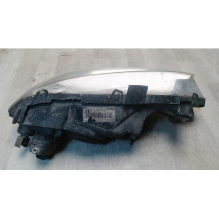 Optique avant principal gauche (feux)(phare) RENAULT MEGANE 1 BREAK d’occasion