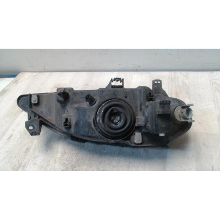 Optique avant principal gauche (feux)(phare) RENAULT MEGANE 1 BREAK d’occasion