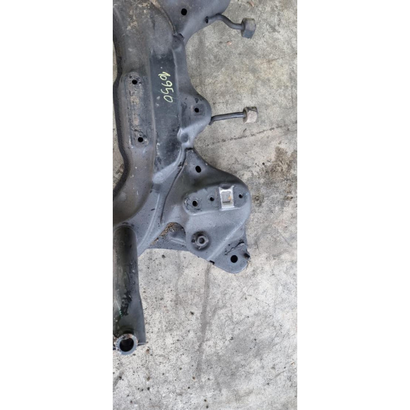 Berceau avant SUZUKI SWIFT 4 d’occasion