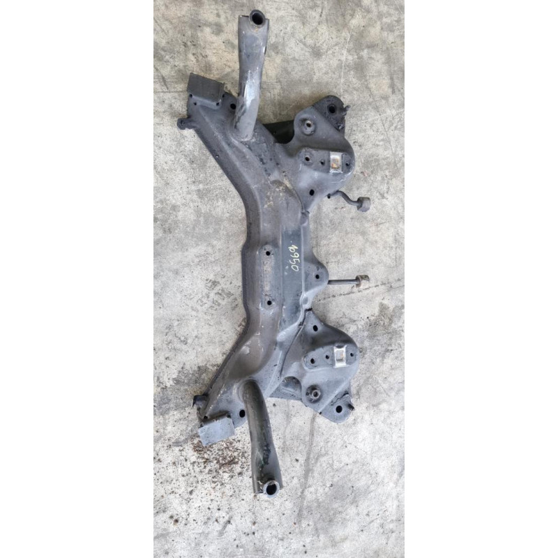 Berceau avant SUZUKI SWIFT 4 d’occasion