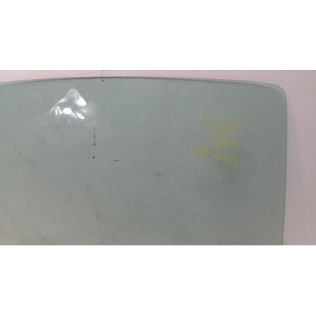 Vitre arriere droit PEUGEOT 207 PHASE 1 d’occasion