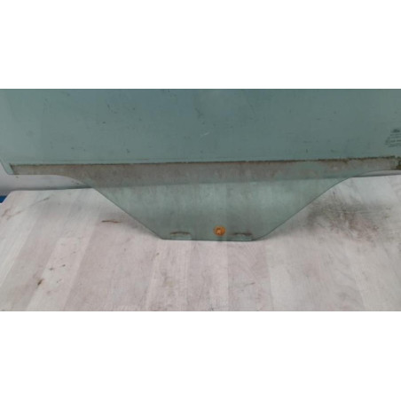 Vitre arriere droit FORD FIESTA 6 PHASE 1 d’occasion