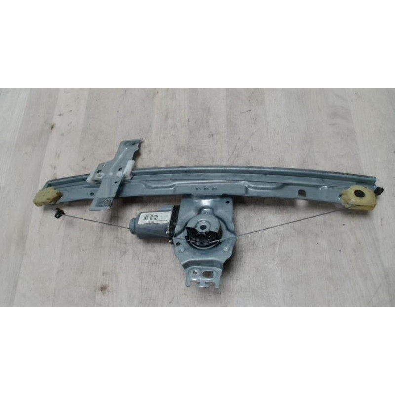 Leve vitre electrique avant droit PEUGEOT 207 PHASE 1 d’occasion