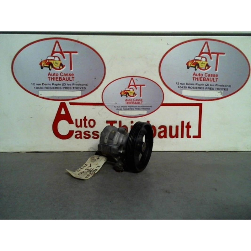 Pompe de direction RENAULT LAGUNA II PHASE 2 d’occasion
