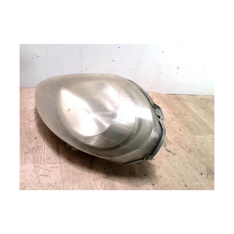 Optique avant principal gauche (feux)(phare) RENAULT TRAFIC 2 PHASE 1 d’occasion
