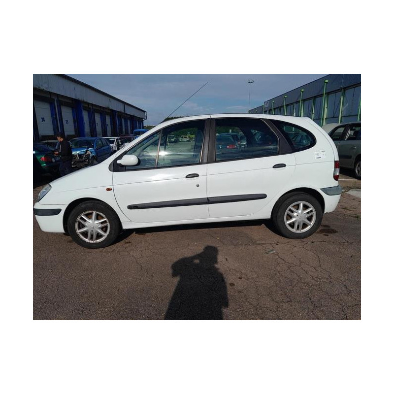 Aile avant droit RENAULT SCENIC 1 PHASE 2 d’occasion