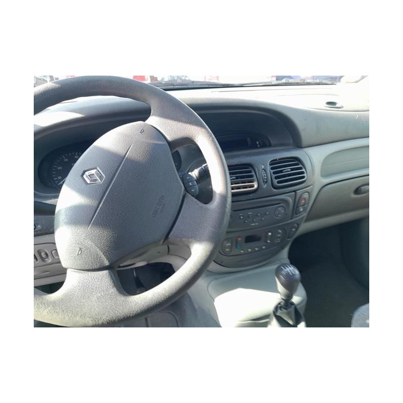 Aile avant droit RENAULT SCENIC 1 PHASE 2 d’occasion