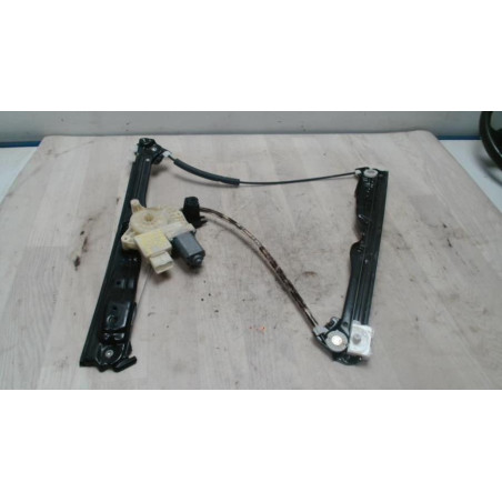 Leve vitre electrique avant droit PEUGEOT 308 2 PHASE 1 d’occasion