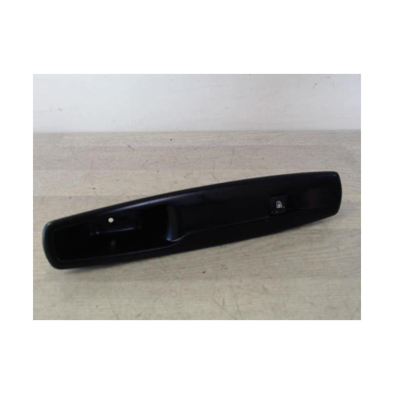 Interrupteur de leve vitre avant droit RENAULT GRAND SCENIC 3 PHASE 1 d’occasion