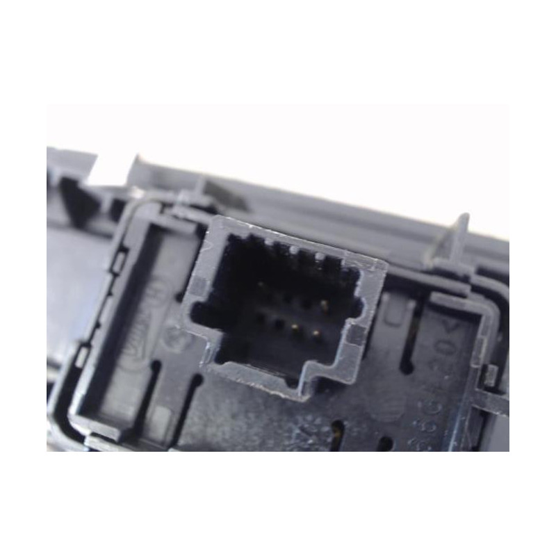 Interrupteur de leve vitre avant droit RENAULT GRAND SCENIC 3 PHASE 1 d’occasion