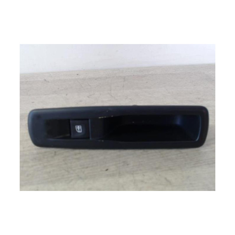 Interrupteur de leve vitre arriere droit RENAULT GRAND SCENIC 3 PHASE 1 d’occasion