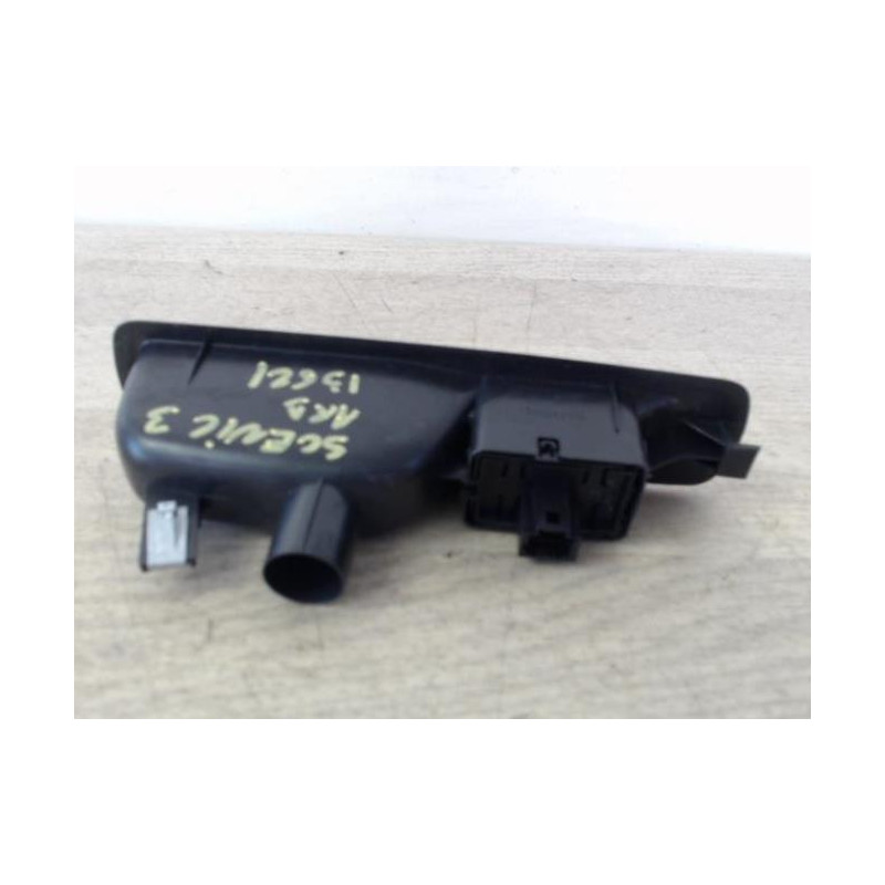 Interrupteur de leve vitre arriere droit RENAULT GRAND SCENIC 3 PHASE 1 d’occasion