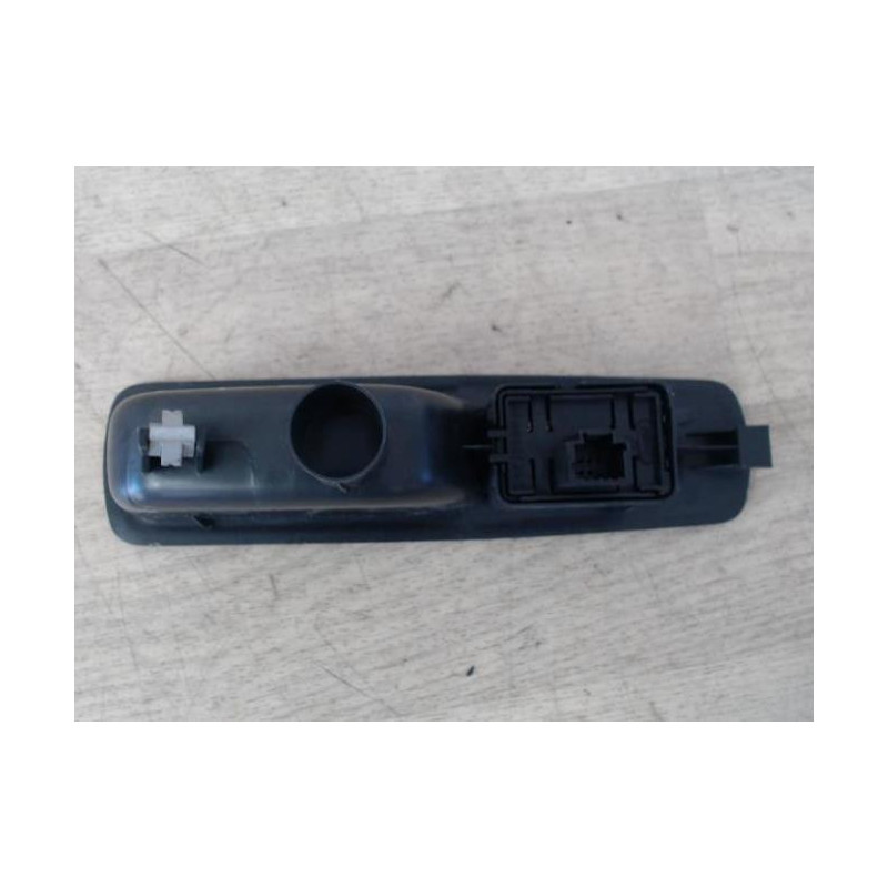 Interrupteur de leve vitre arriere droit RENAULT GRAND SCENIC 3 PHASE 1 d’occasion