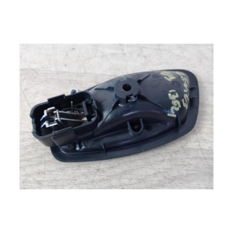 Poignee interieur avant droit RENAULT GRAND SCENIC 3 PHASE 1 d’occasion