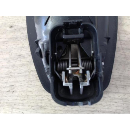 Poignee interieur avant droit RENAULT GRAND SCENIC 3 PHASE 1 d’occasion