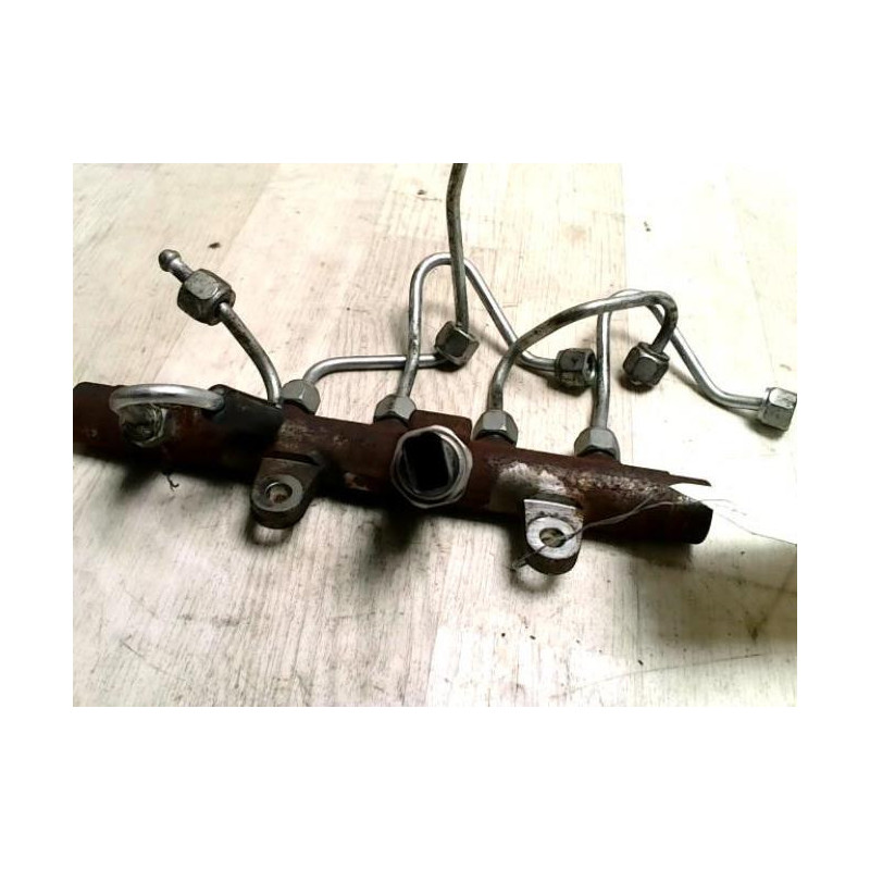 Rampe injection FORD FIESTA 6 PHASE 1 d’occasion