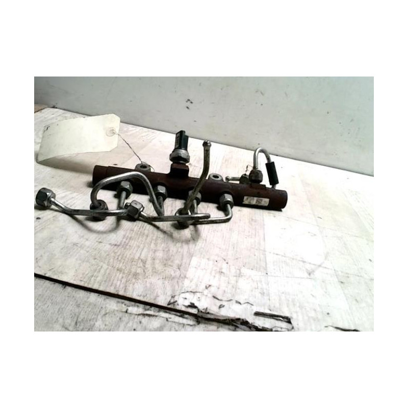 Rampe injection FORD FIESTA 6 PHASE 1 d’occasion