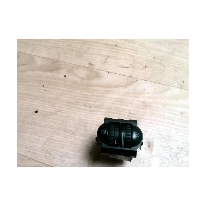 Commande de reglage hauteur de phare VOLKSWAGEN SCIROCCO 3 PHASE 1 COUPE d’occasion
