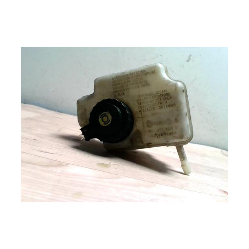 Maitre cylindre (freinage) VOLKSWAGEN SCIROCCO 3 PHASE 1 COUPE d’occasion