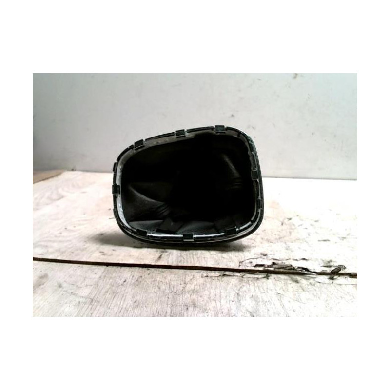 Soufflet de levier de vitesse OPEL CORSA D PHASE 1 d’occasion