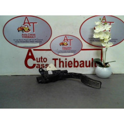 Pedalier d'accelerateur FORD FIESTA VI d’occasion