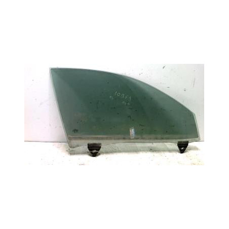 Vitre avant droit AUDI A4 2 AVANT PHASE 1 BREAK d’occasion