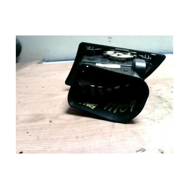 Aerateur tableau de bord avant gauche RENAULT MEGANE 3 PHASE 1 d’occasion
