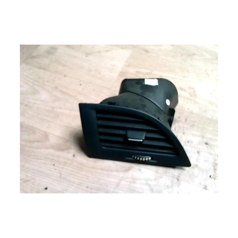 Aerateur tableau de bord avant gauche RENAULT MEGANE 3 PHASE 1 d’occasion