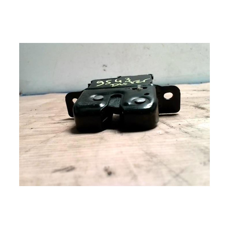Serrure de coffre DACIA DUSTER 1 PHASE 2 d’occasion