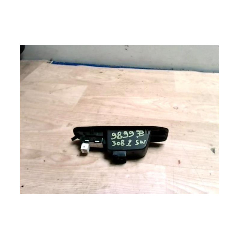 Interrupteur de leve vitre arriere droit PEUGEOT 308 2 SW PHASE 2 BREAK d’occasion