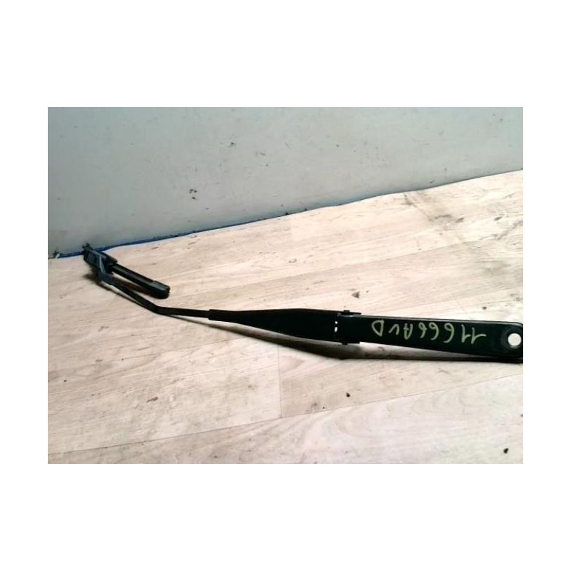 Bras essuie glace avant droit FORD FIESTA 6 PHASE 1 d’occasion